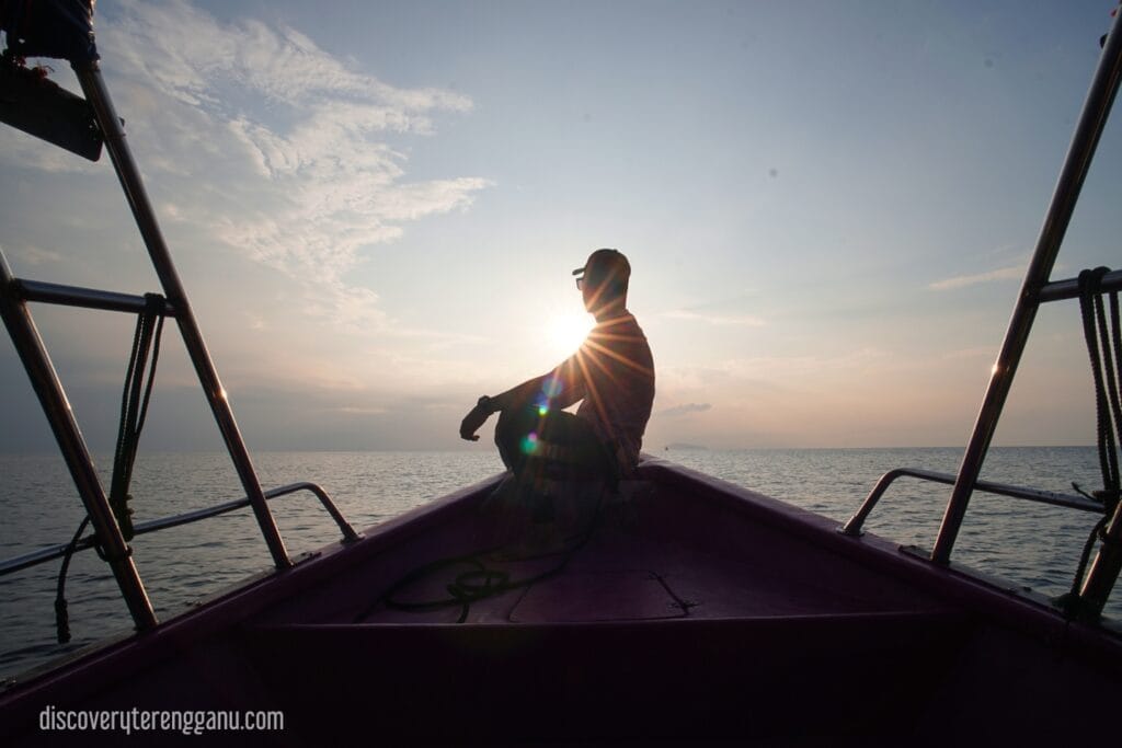 Suasana Matahari Terbenam di Pulau Lang Tengah