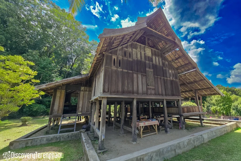 Rumah Bujang Berserambi Selasar Kampung Budaya Terengganu