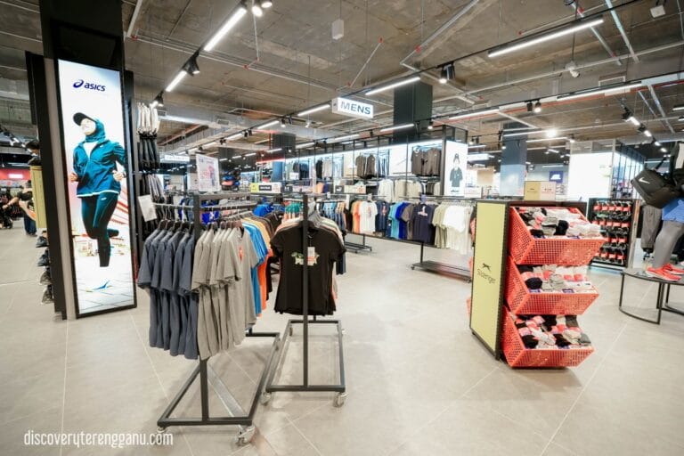 Sports Direct di Mayang Mall Terengganu