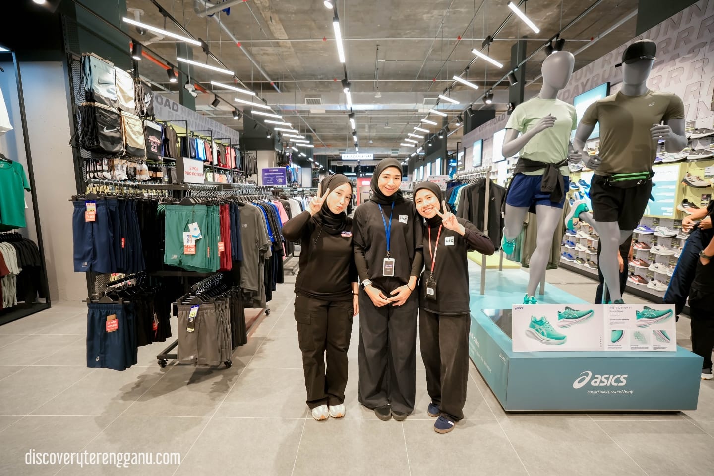 Customer Services di Sports Direct Mayang Mall