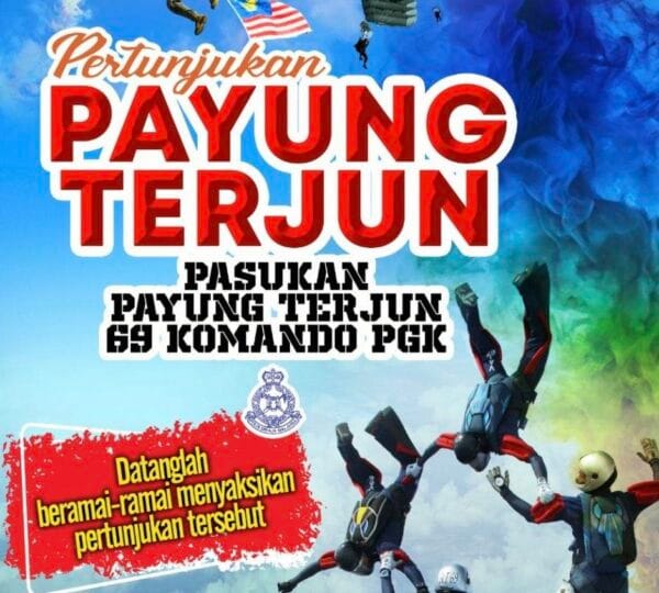Pertunjukkan Payung Terjun Pasukan Payung Terjun 69 Komando PGK