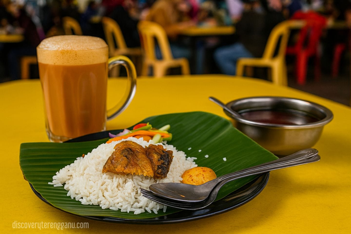3. Kedai Nasi Dagang Kak Yah, Panji Alam