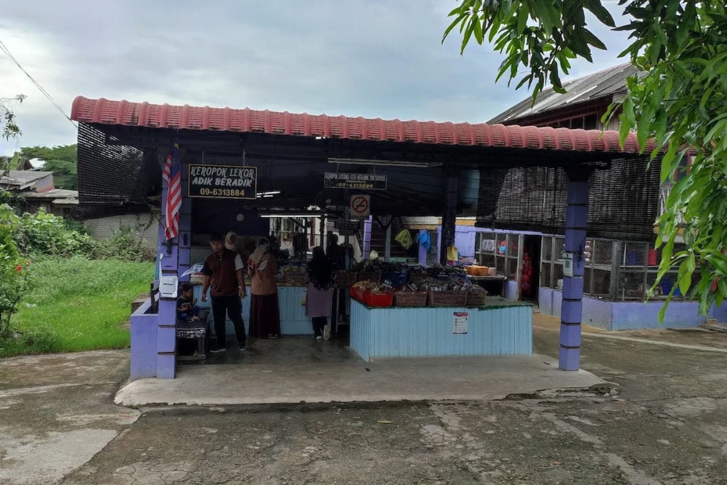 1. Keropok Lekor Adik Beradik